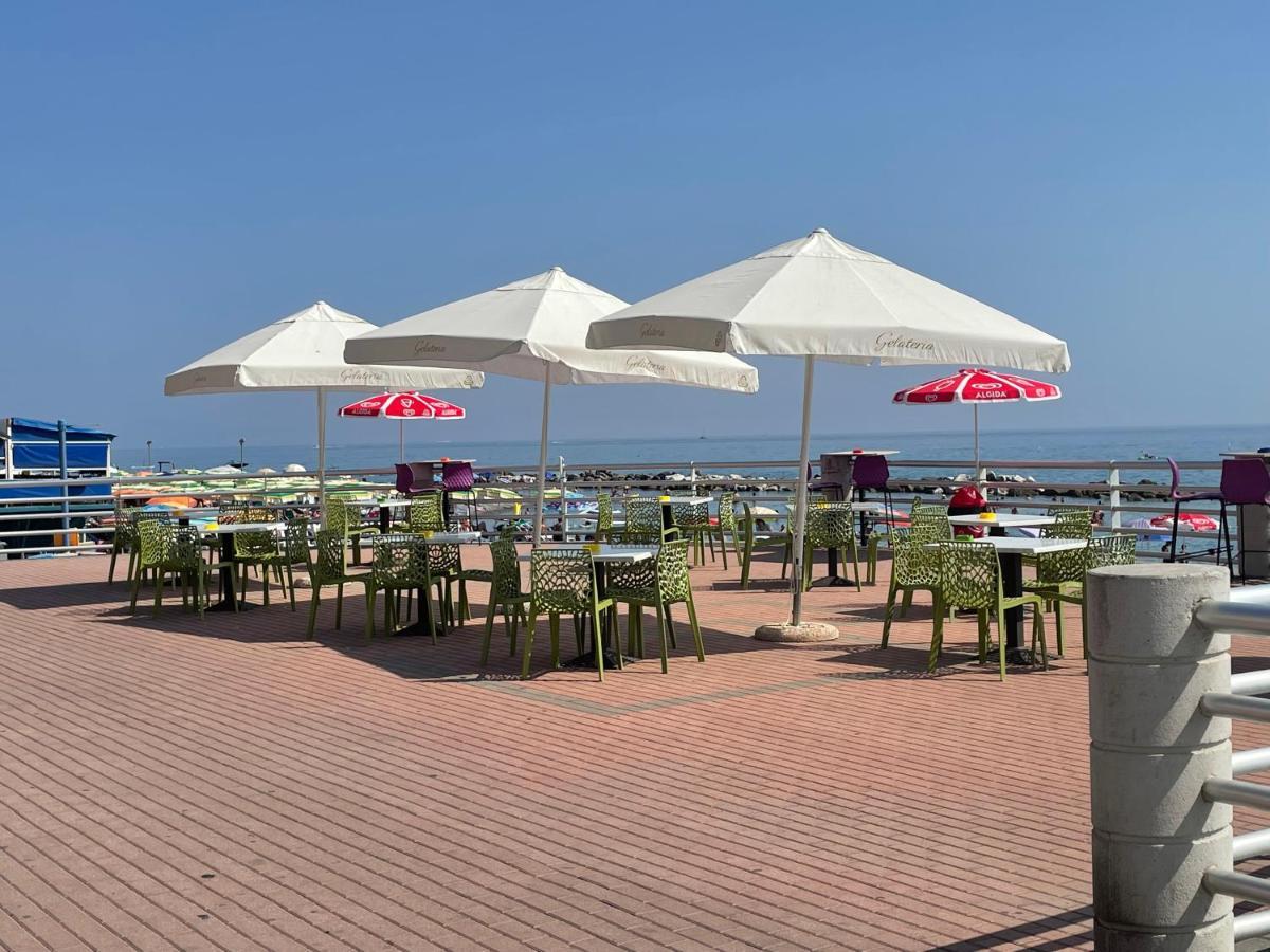 Casa Aiga Marina Apartment Ventimiglia Ngoại thất bức ảnh